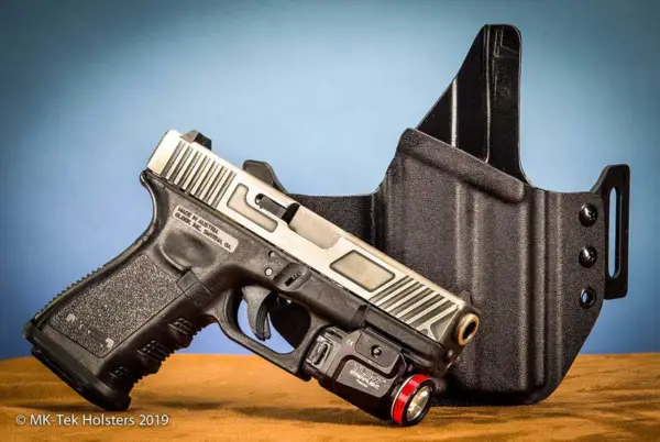 Glock 19 with Streamlight TLR7A OWB Holster for concealed carry
